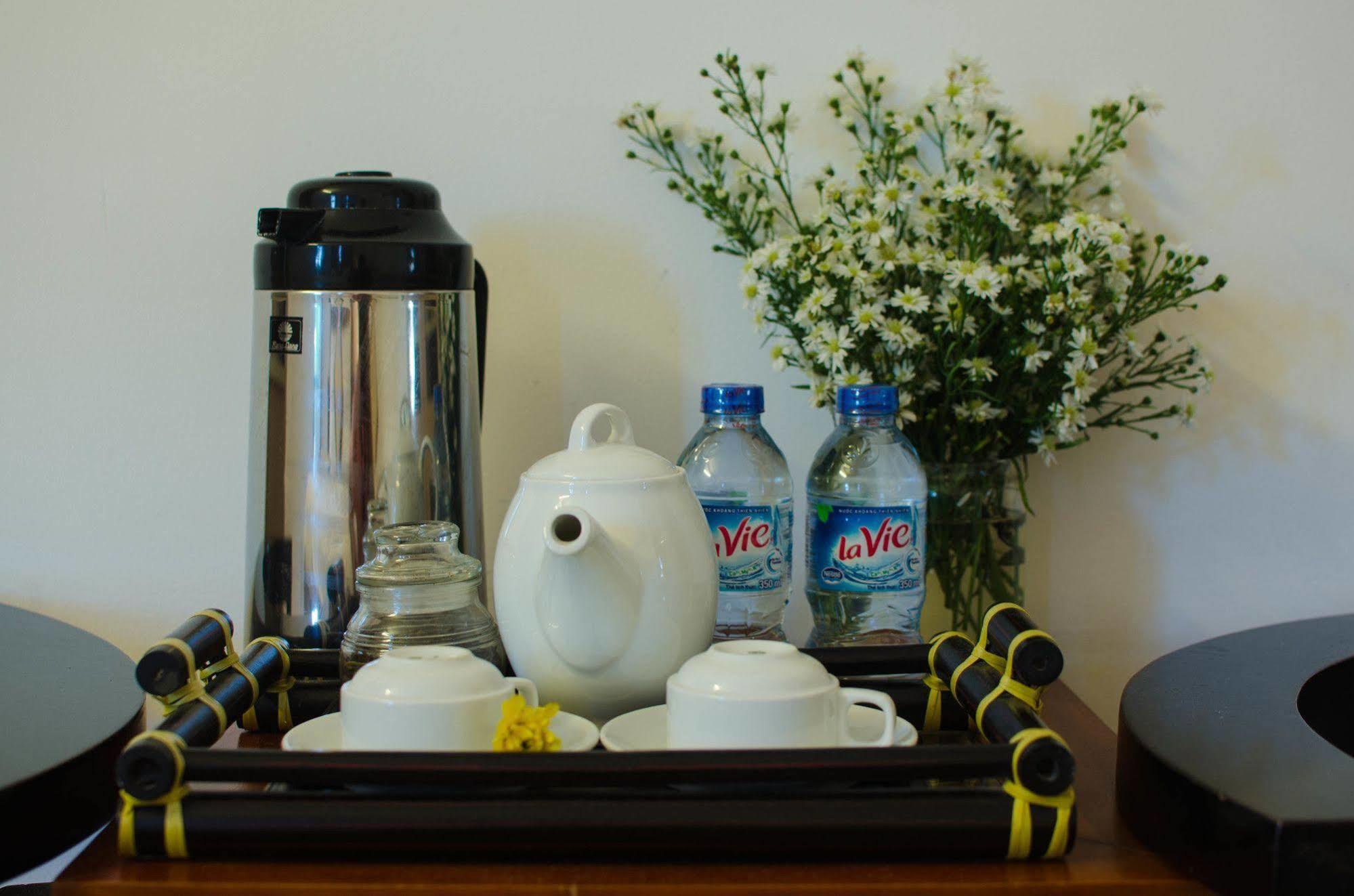 Flower Garden Homestay Хойан Экстерьер фото