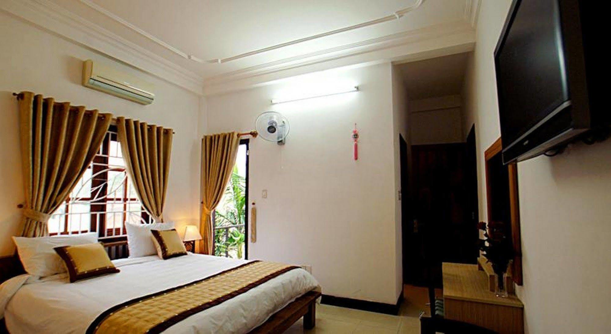 Flower Garden Homestay Хойан Экстерьер фото